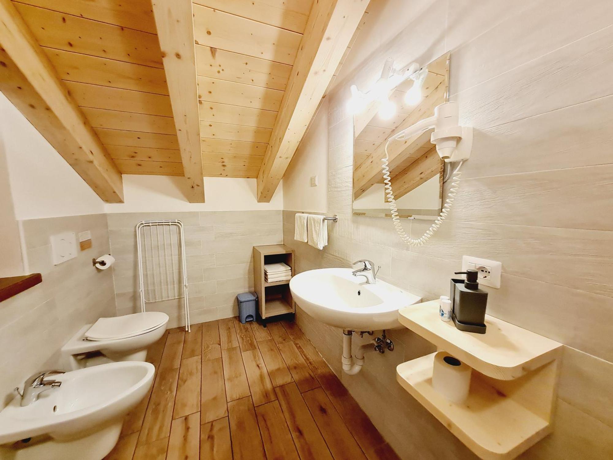 Chalet Selva Isolaccia Exteriör bild