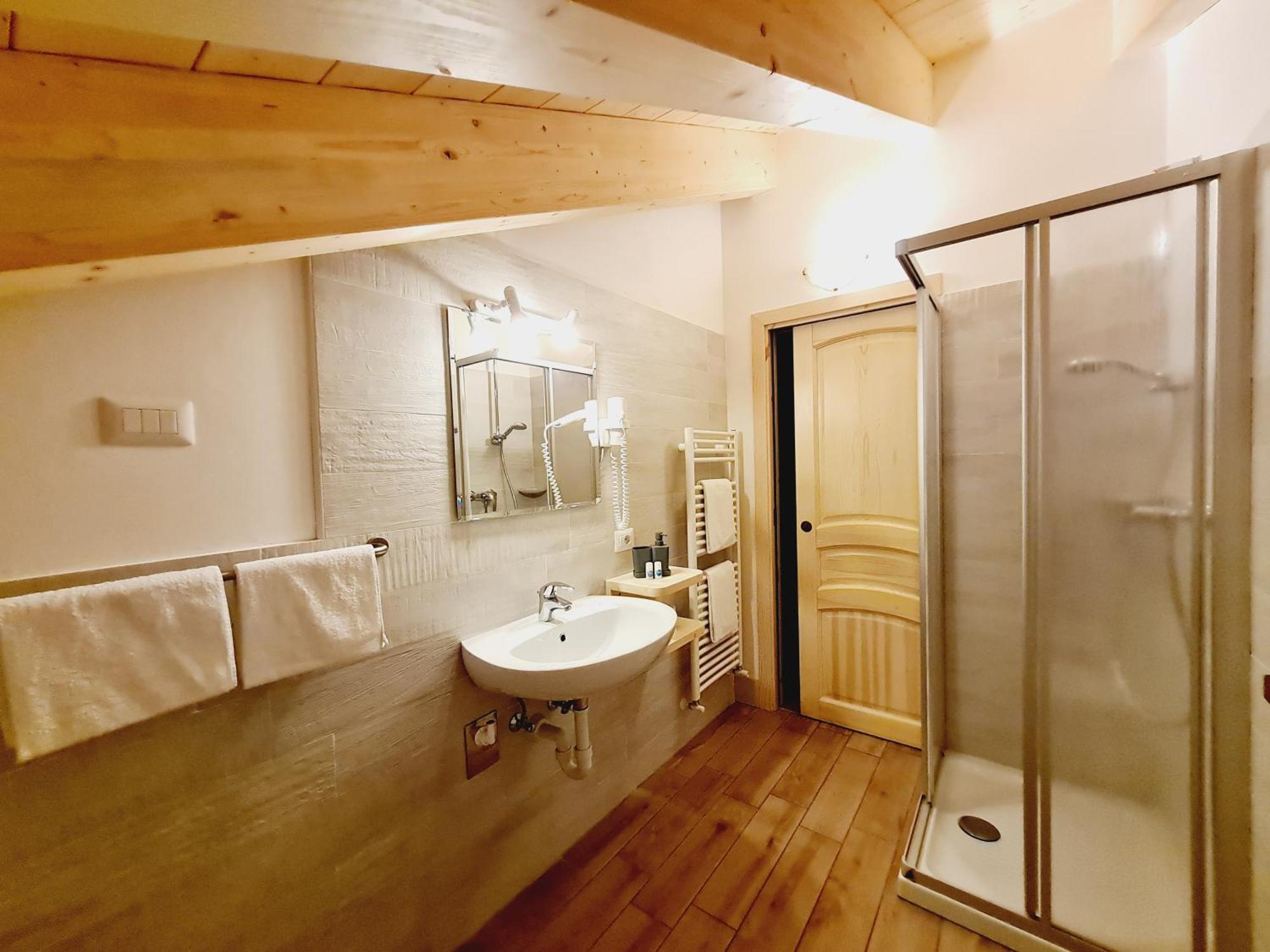 Chalet Selva Isolaccia Exteriör bild